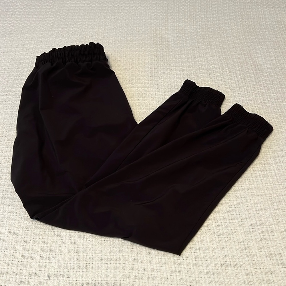 Athleta Black Jogger Pants with Elastic Waist Size 8 - Picture 2 of 16